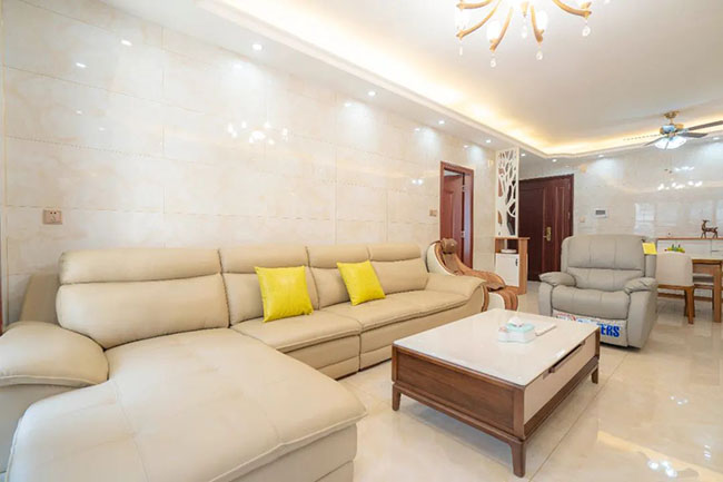 96㎡現(xiàn)代簡約三居室，原木風(fēng)軟裝打造出日系現(xiàn)代簡約生活的優(yōu)雅與舒適